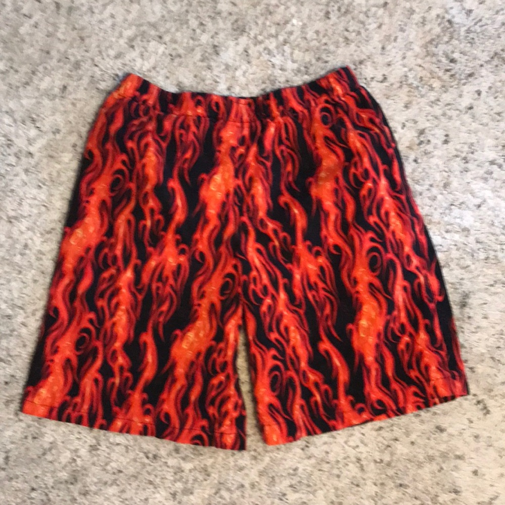 Close Fitting Fire Pattern Cloth Shorts